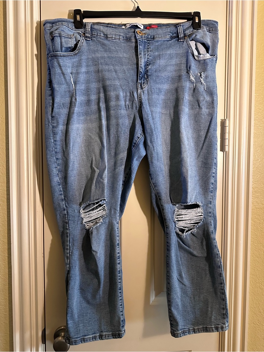 Celebrity Pink “The Bestie” Jeans